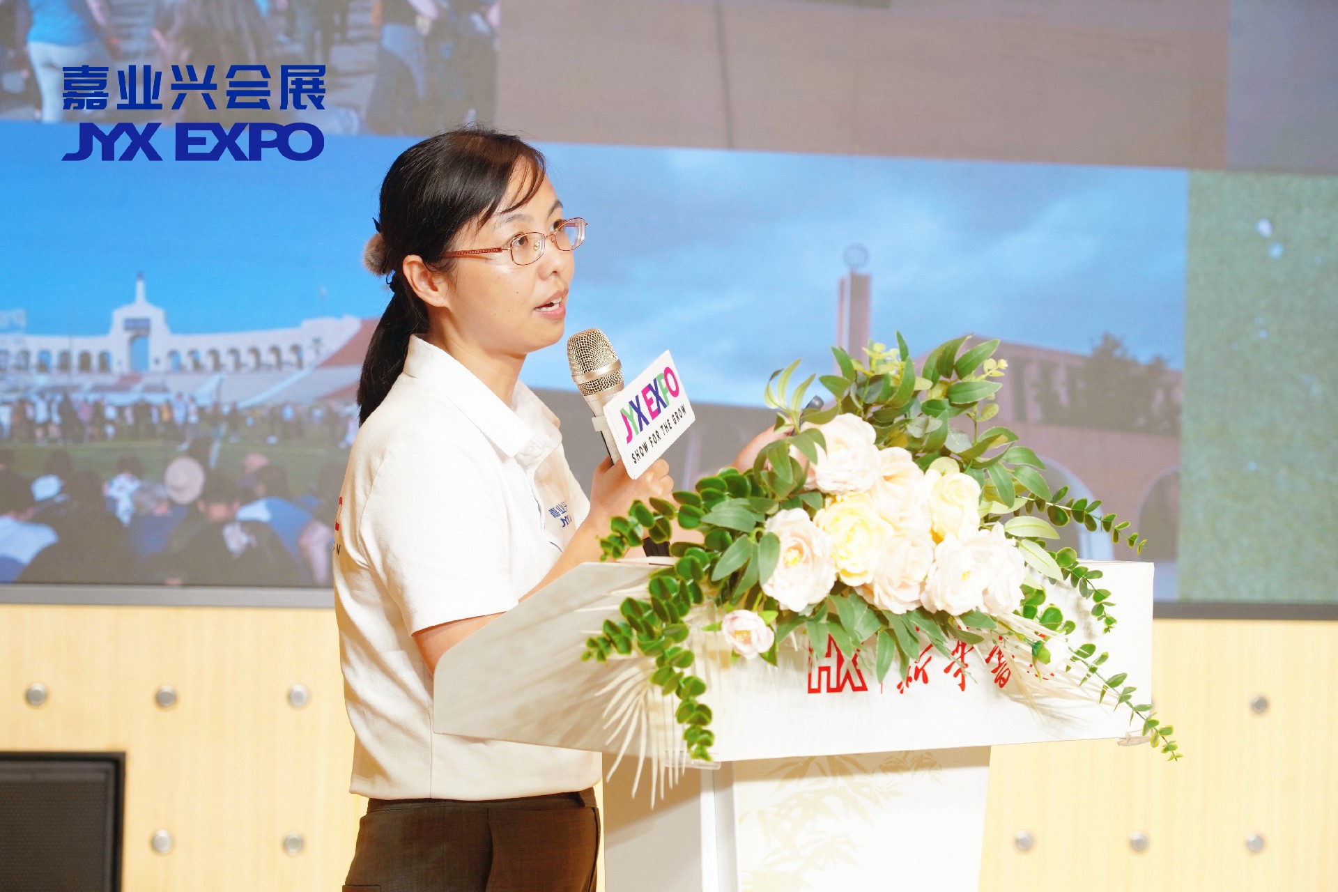 1731491256174700.jpg 烟花世界主理人 王艳云.jpg